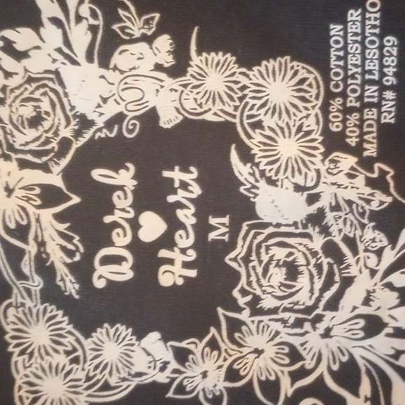 Top - Picture 2 of 3